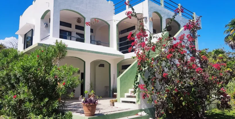 House for sale in Paytocal Costa Maya