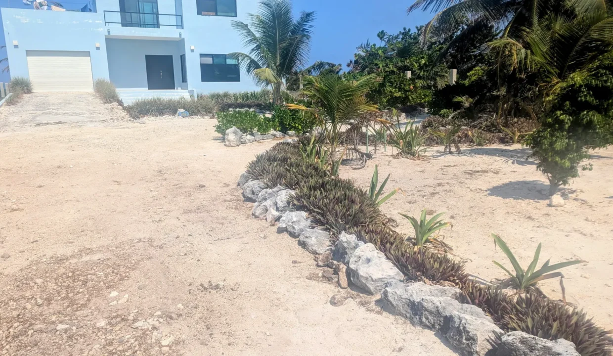 Drive through gate 1